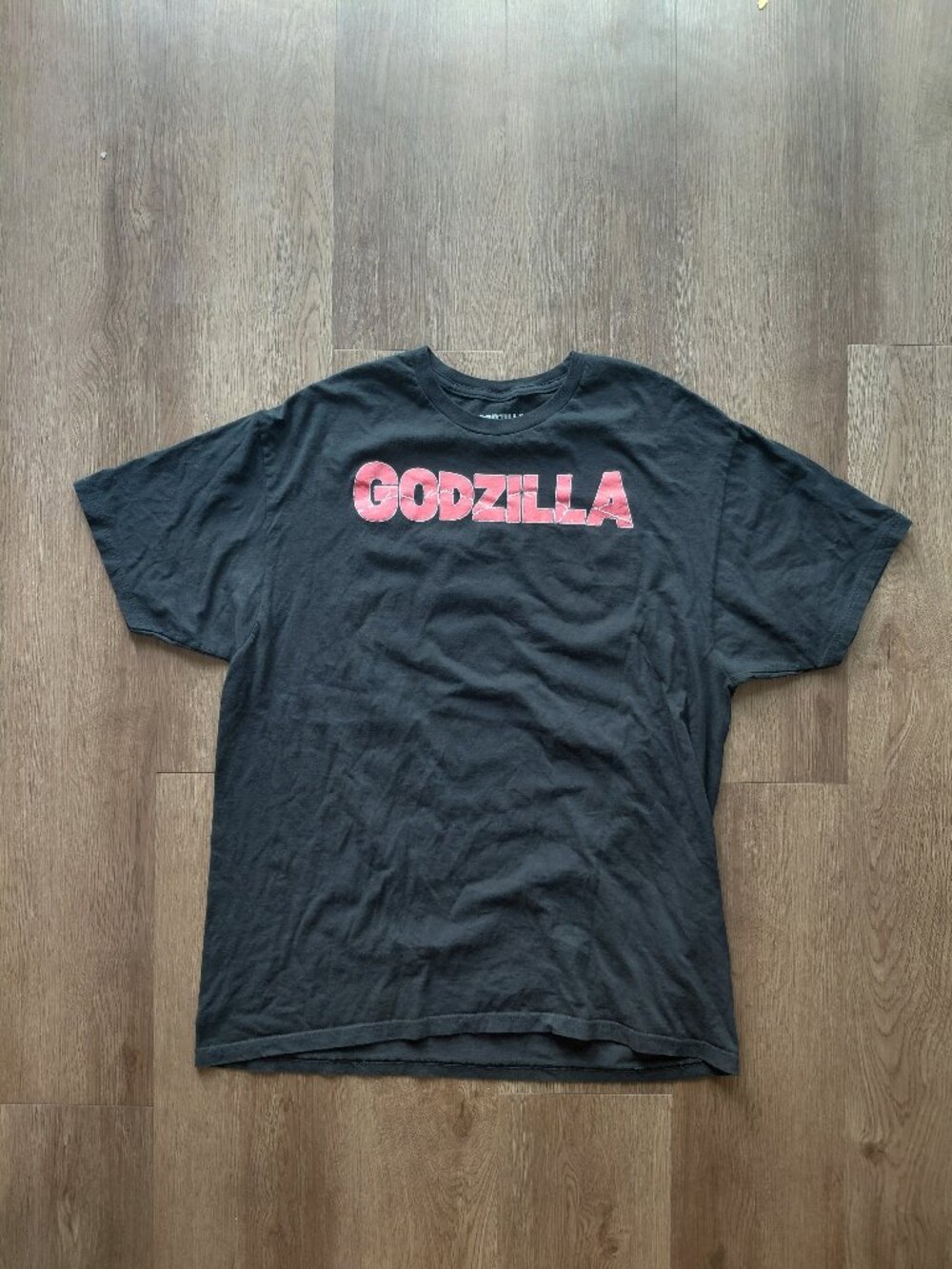 Godzilla Men's Large Official Graphic T-Shirt
